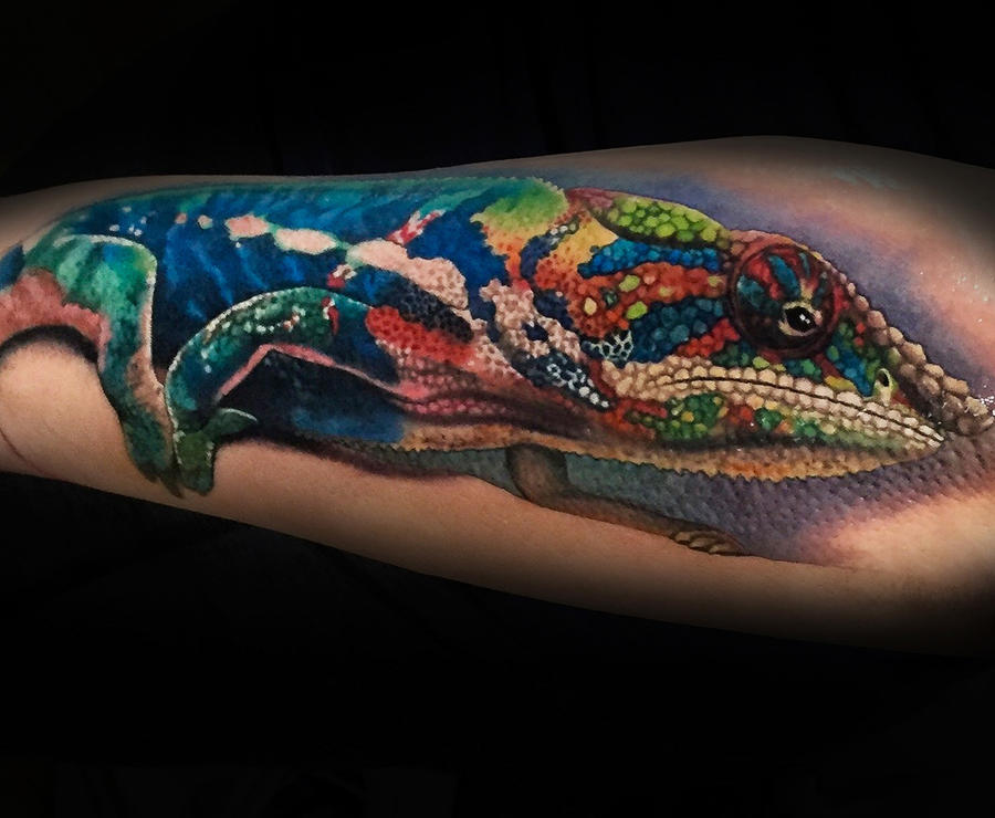 chameleon-lizard-tattoo-nick-mcknight-knoxville.jpg