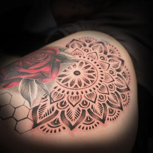 butt-mandala-tattoo-kaitlyn-mcknight-knoxville.jpg