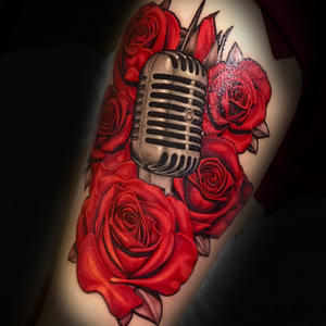 rose-classic-microphone-tattoo-nick-mcknight-knoxville.jpg